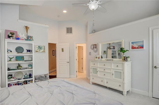 upstairs 2nd primary 3rd bedroom | Image 43