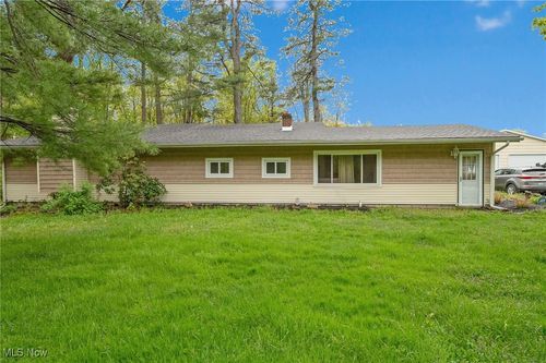 6810 Barrett Rd, Geneva, OH, 44041-8347 | Card Image
