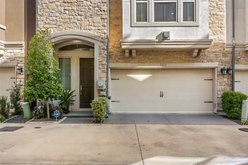 762 Lacey Oaks Pl, Dallas, TX, 75204-6179 | Card Image