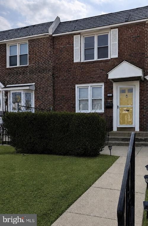 7556 Brentwood Rd, PHILADELPHIA, PA, 19151-2103 | Card Image