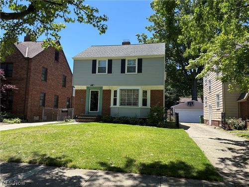 54 E 213th St, Euclid, OH, 44123-1065 | Card Image