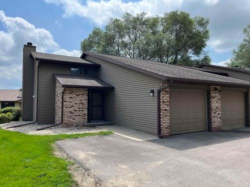 842-842 Hemlock Dr, Verona, WI, 53593-1613 | Card Image
