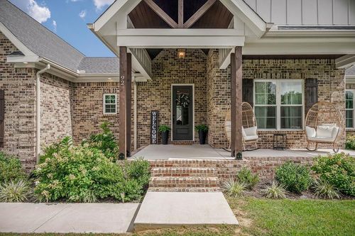 92 Hickory Grove Dr, Morrison, TN, 37357-2401 | Card Image