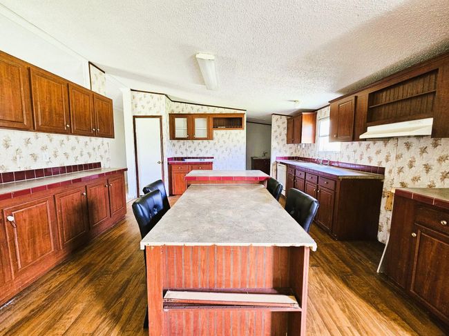 KITCHEN | Image 10