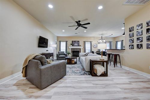 1808 Nw 164th Cir, Edmond, OK, 73013-1685 | Card Image