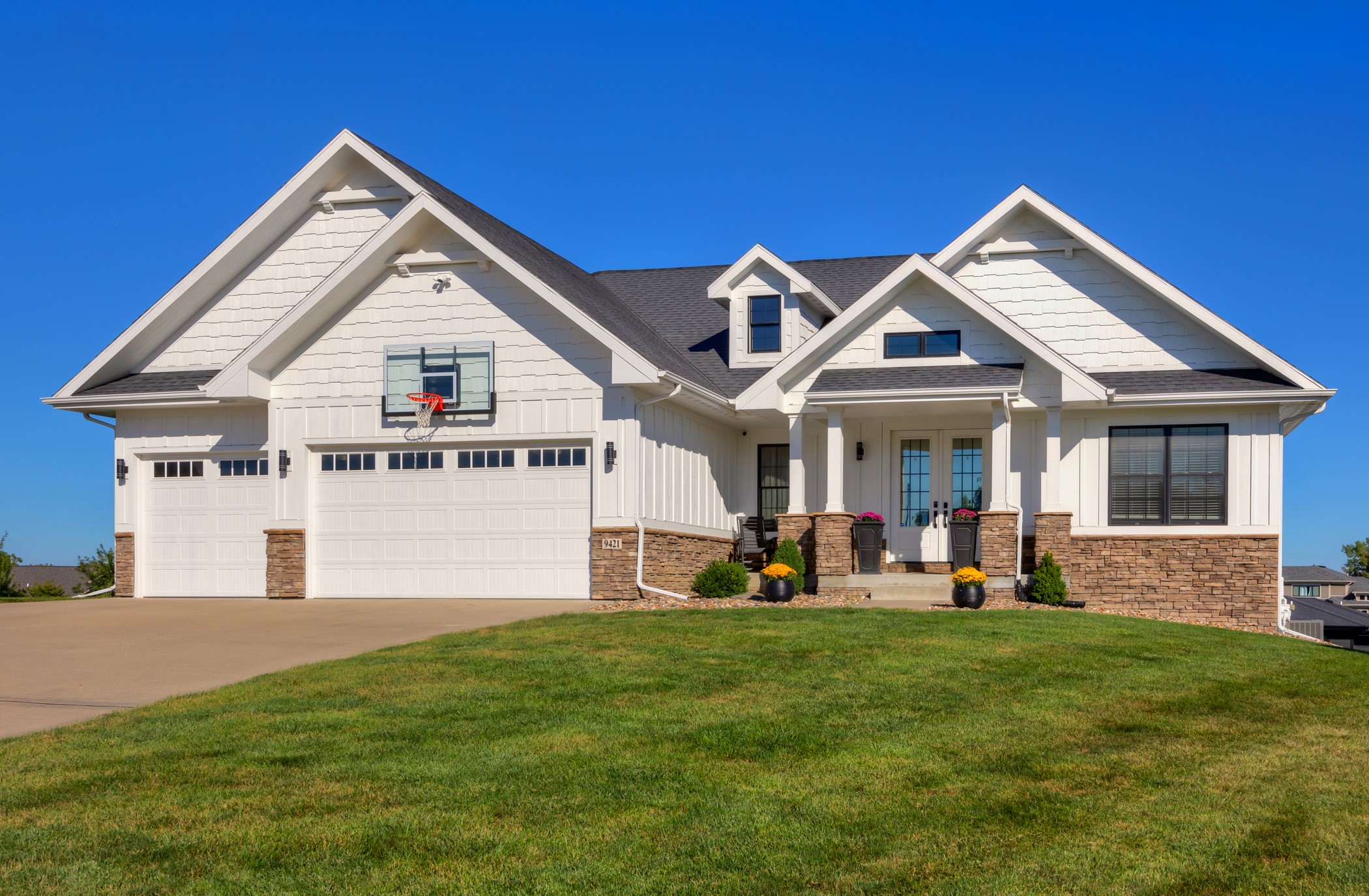 Foxtail Cir, Norwalk, IA 50211
