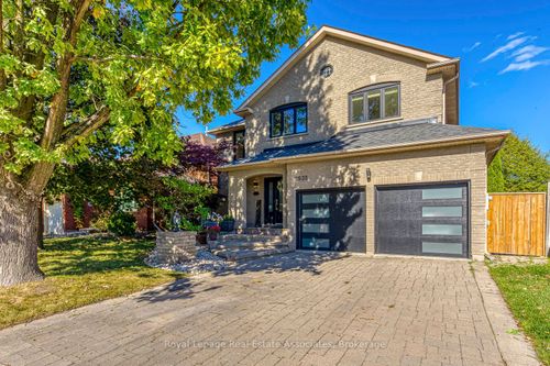 2535 Andover Rd, Oakville, ON, L6H6C3 | Card Image