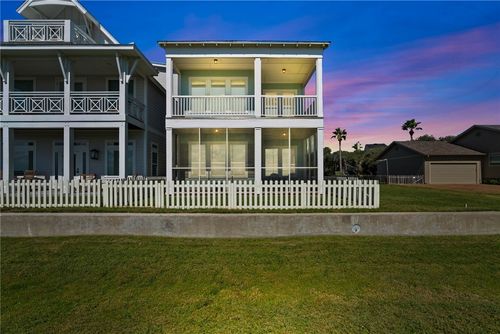 502 Sailhouse Way, Rockport, TX, 78382-7882 | Card Image