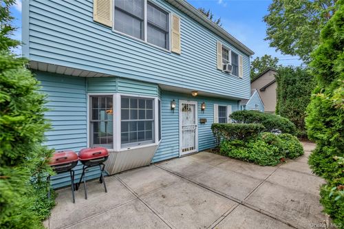 253 Raff Ave, Carle Place, NY, 11514-1119 | Card Image