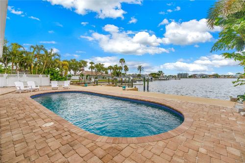 450 64th Ave, St Pete Beach, FL, 33706-2104 | Card Image
