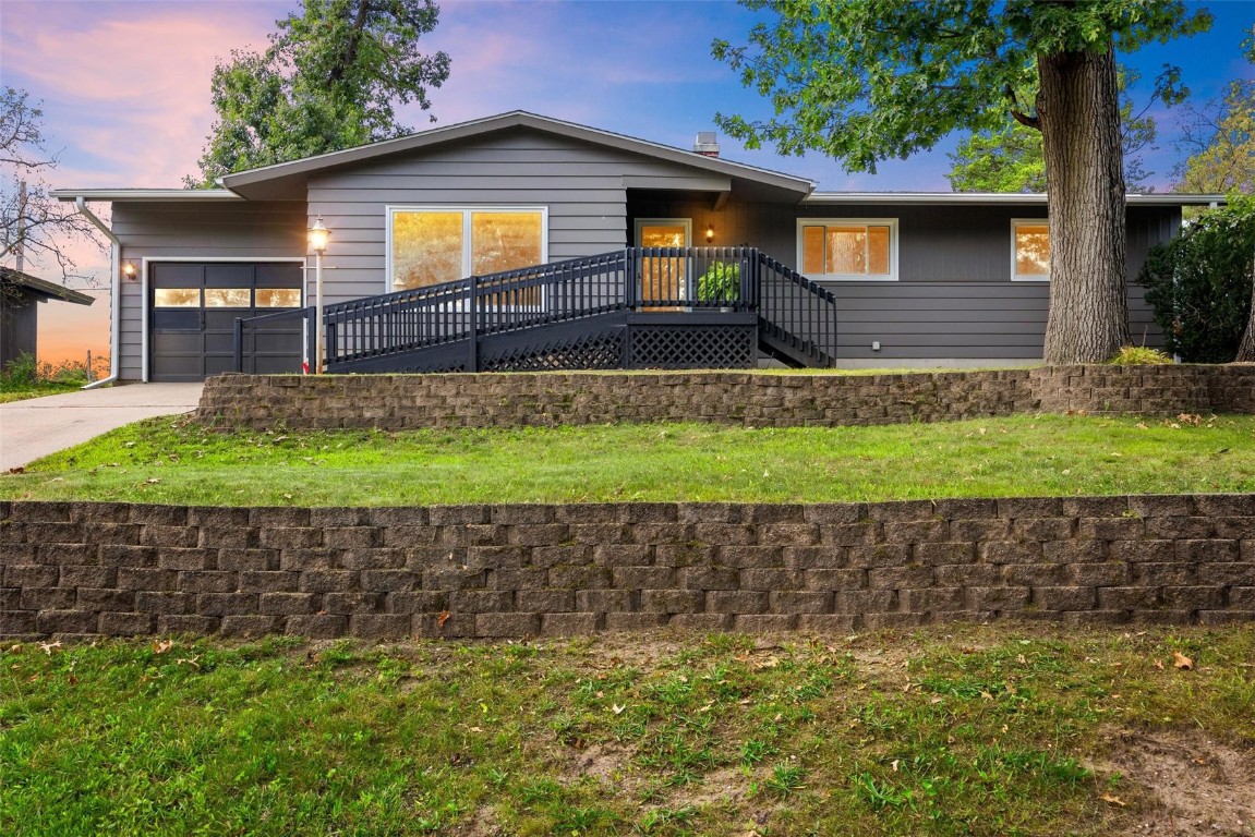 Aspen Ln, Cedar Rapids, IA 52402