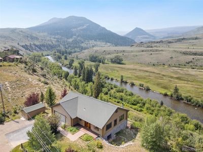 Aerial view of the home showing the beautiful panoramic views | Image 1