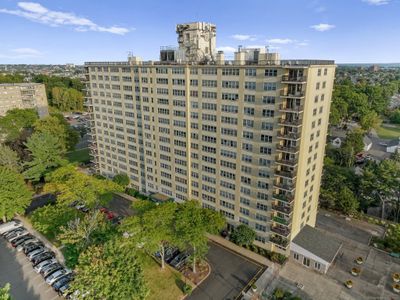 3N - 2625 Park Avenue, Condo with 2 bedrooms, 2 bathrooms and 1 parking in Bridgeport CT | Image 2