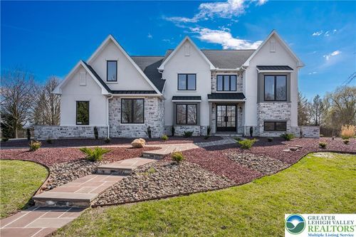 3373 Rising Sun Ct, Nazareth, PA, 18064-8776 | Card Image