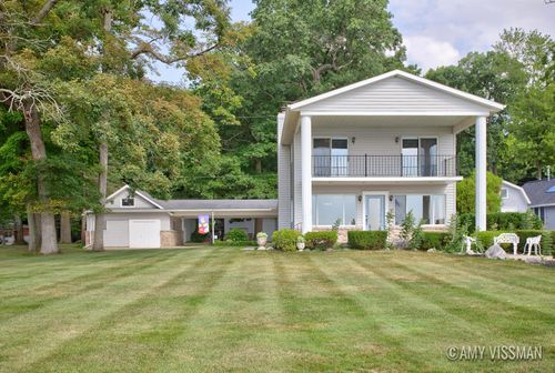 2083 Archwood Dr, Wayland, MI, 49348-9316 | Card Image