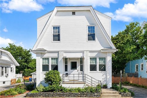 29 Rosegarden St, Warwick, RI, 02888-2810 | Card Image