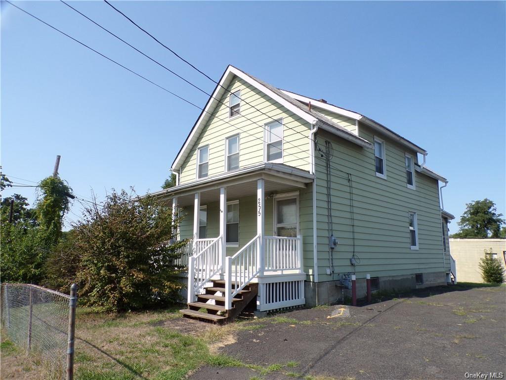 Walsh Ave, New Windsor, NY 12553