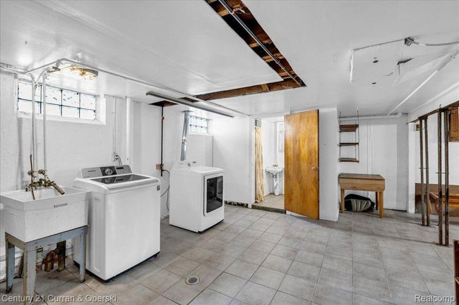 Built in shelves, classic knotty pine | Image 20