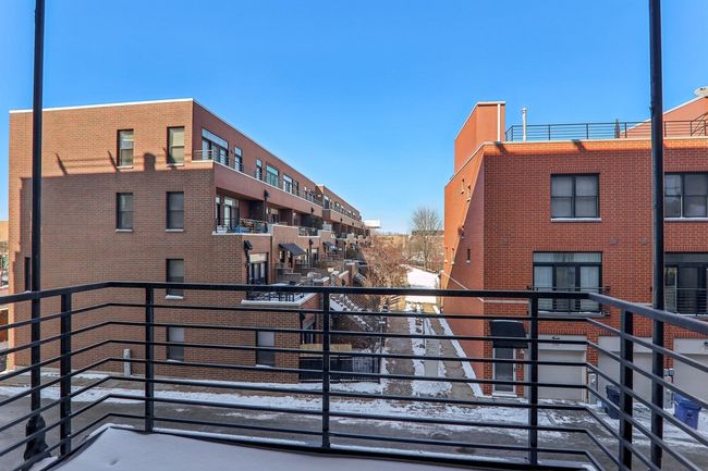 APT-207 - 2911 N Western Ave, Condo with 2 bedrooms, 2 bathrooms and 1 parking in CHICAGO IL | Image 25