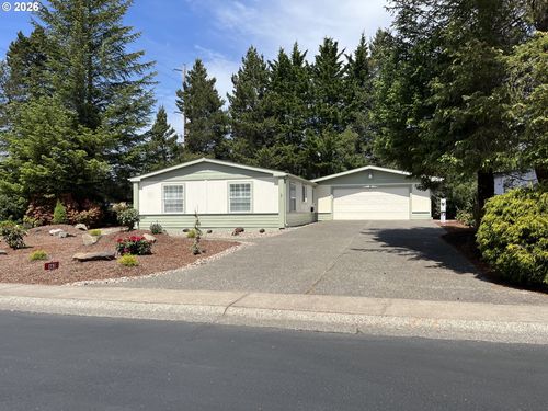 143 42nd Way, Florence, OR, 97439-9282 | Card Image