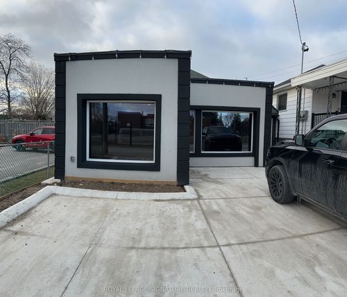 158 Church St, Mississauga, ON, L5M1M8 | Card Image