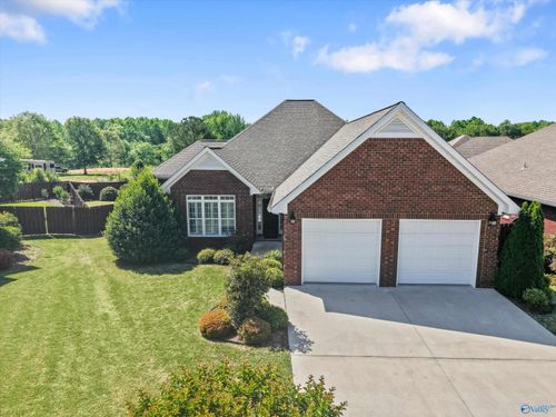 108 Canterbury Cir, Arab, AL, 35016-2717 | Card Image