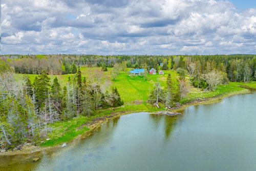 17 Barbour Farm Road, Stonington, ME, 04681 | Card Image