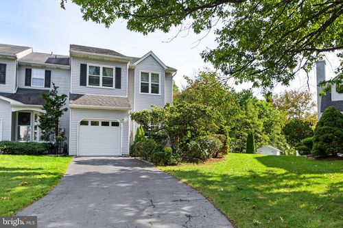 100 Deer Run Rd, PERKASIE, PA, 18944-2378 | Card Image