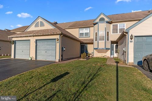 7 Laurel Ct, Hamilton, NJ, 08690-3354 | Card Image
