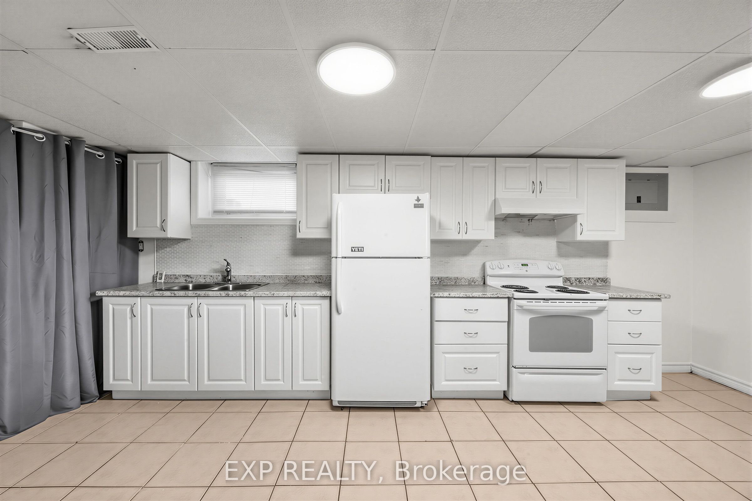 Residential Lease in Hamilton 3