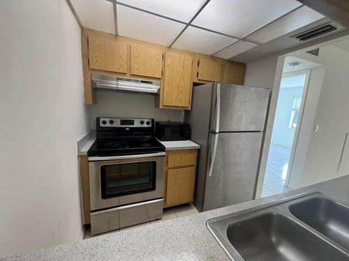 102-1854 Abbey Rd, West Palm Beach, FL, 33415-5632 | Card Image