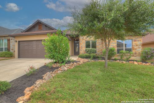 2716 Crest Ridge Dr, New Braunfels, TX, 78132 | Card Image