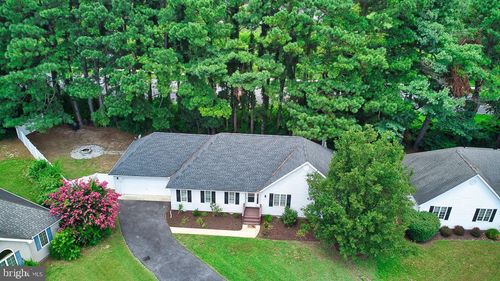 700 E Upland Ct, SALISBURY, MD, 21801-7470 | Card Image