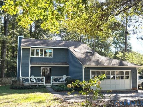 9013 Shewsbury Dr, New Kent, VA, 23124-2831 | Card Image