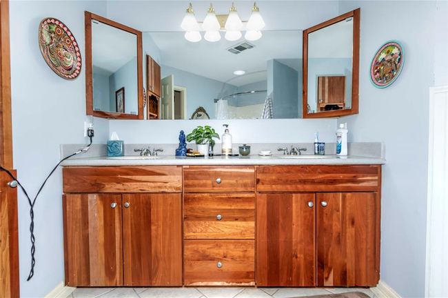 1901 E 15 Th St, House other with 4 bedrooms, 3 bathrooms and null parking in Chandler OK | Image 20