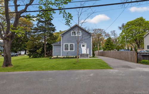 33 Fischer Avenue, Islip, NY, 11752 | Card Image