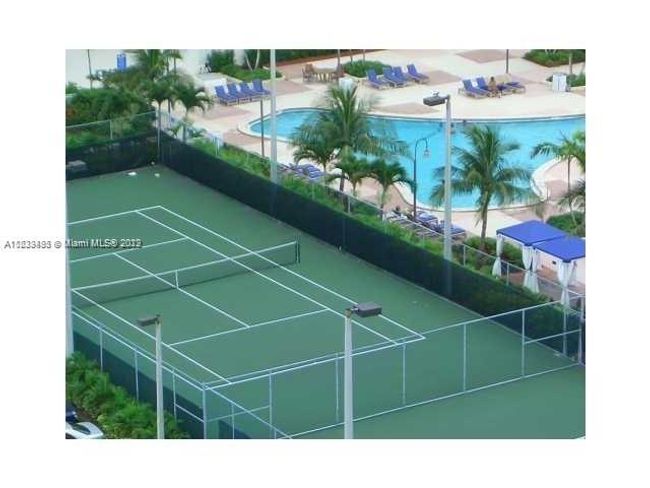 APT-418 - 19380 Collins Ave, Condo with 2 bedrooms, 2 bathrooms and null parking in Sunny Isles Beach FL | Image 4
