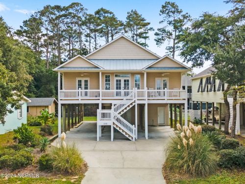 316 Ne 49th Street, Oak Island, NC, 28465 | Card Image