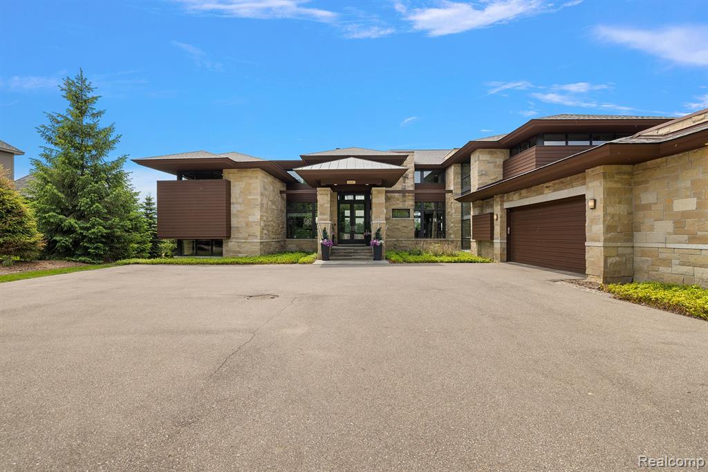 Turtle Shores Dr, Bloomfield Hills, MI 48302