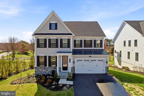 200 Mayfield Ln, NEWTOWN, PA, 18940-1583 | Card Image
