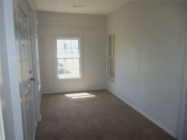 Front door room. Can be sun room, sitting area off master, office space, you name it. | Image 20