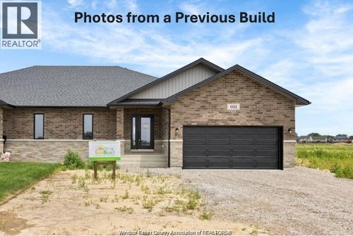lower-559 Keil Trail, Chatham, ON, N7L0G8 | Card Image