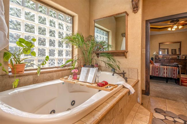 1555 E Blackjack Rd, House other with 5 bedrooms, 4 bathrooms and null parking in Pilot Point TX | Image 18