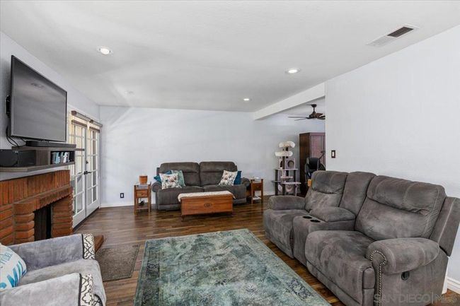 UNIT-76 - 1651 S Juniper St, Townhouse with 3 bedrooms, 3 bathrooms and 2 parking in Escondido CA | Image 14