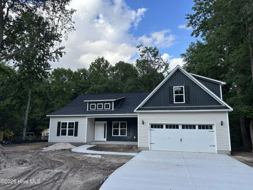 170 Middleton Pl, Sneads Ferry, NC, 28460-9785 | Card Image