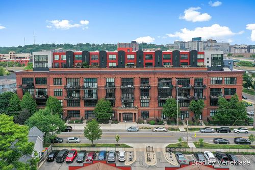 bldg-0-600 Broadway Ave, Grand Rapids, MI, 49504-7305 | Card Image