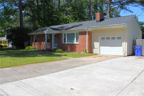 6436 Wailes Ave, Norfolk, VA, 23502-2942 | Card Image