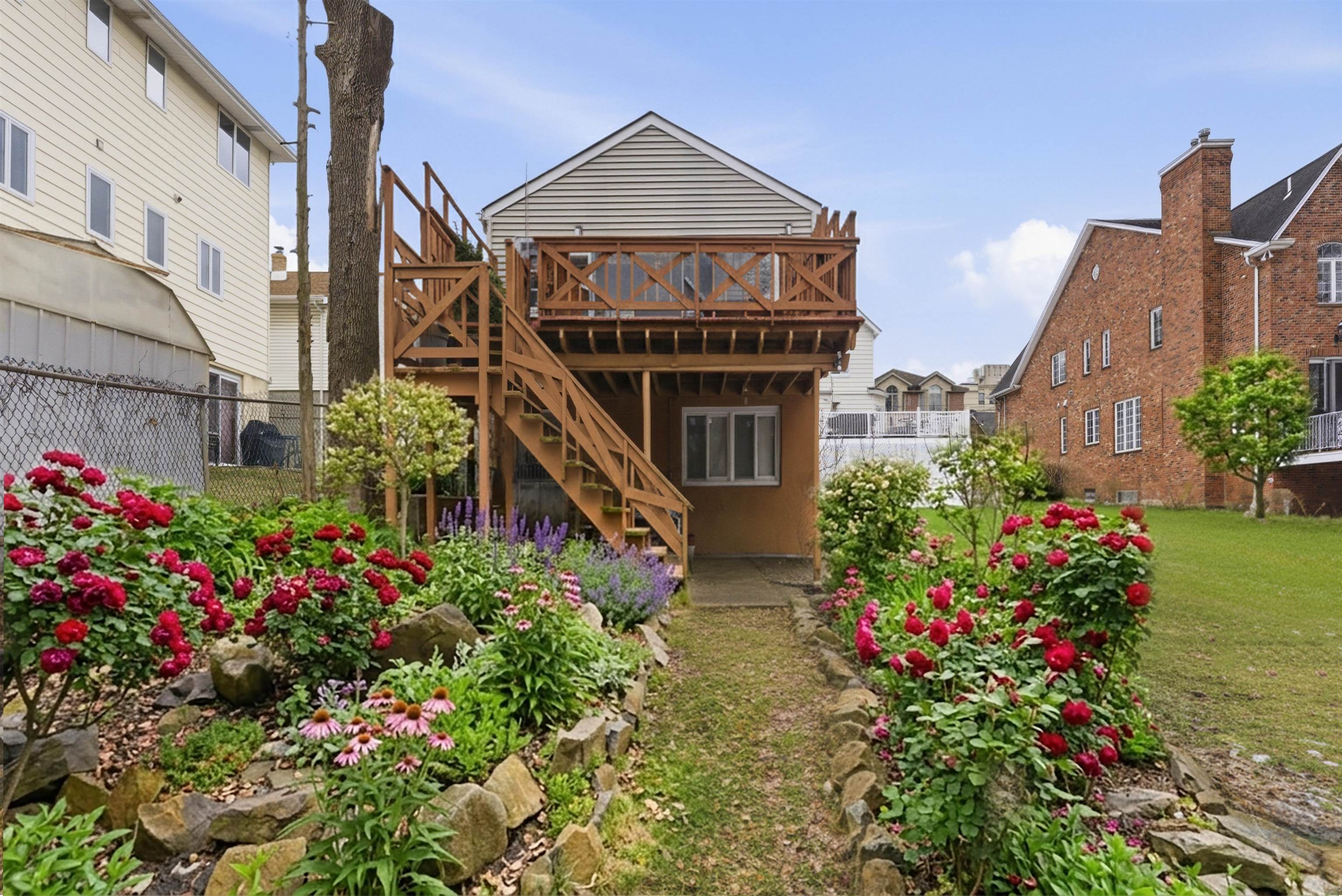 Residential Income in Fort Lee 4