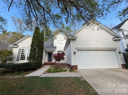 12014 Cheviott Hill Ln, Charlotte, NC, 28213-3896 | Card Image