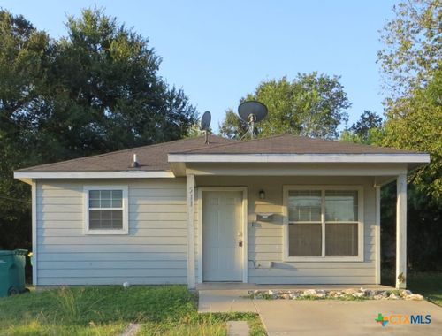 511 W Avenue C, Belton, TX, 76513-3347 | Card Image